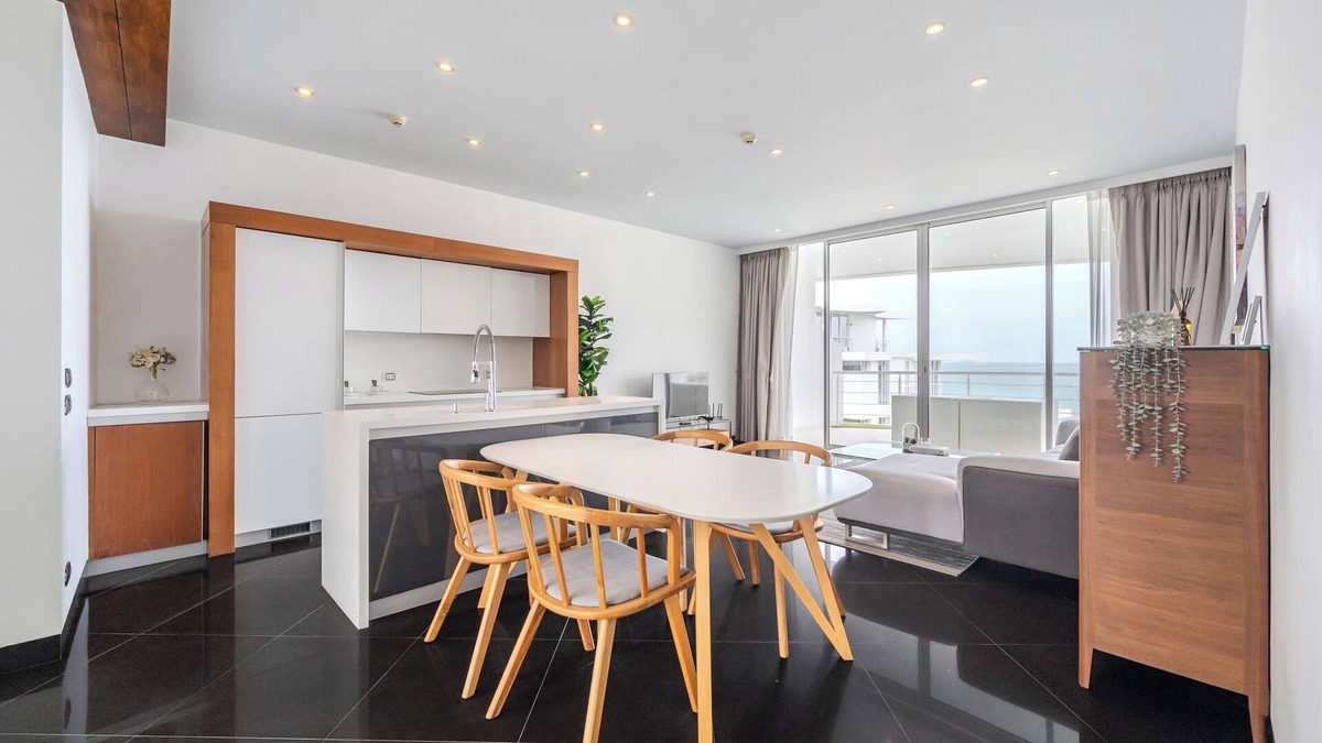 Na Chom Thian Apartment | Private Sunset Beach - Ocean View 1 Bedroom