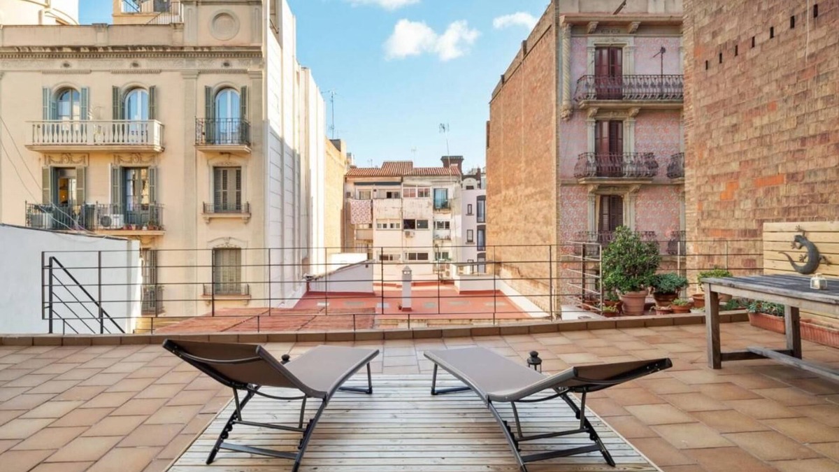 El Poble-sec Apartment | Private Terrace Dishwasher 3 Bedrooms