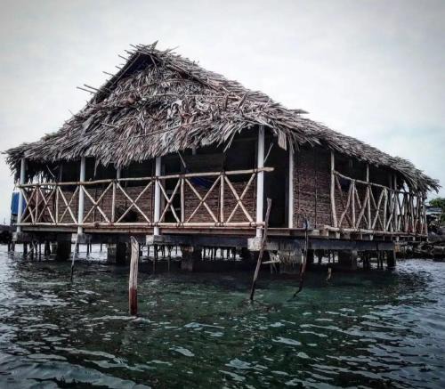 El Porvenir House | Private Traditional Hut on the water with 2 rooms