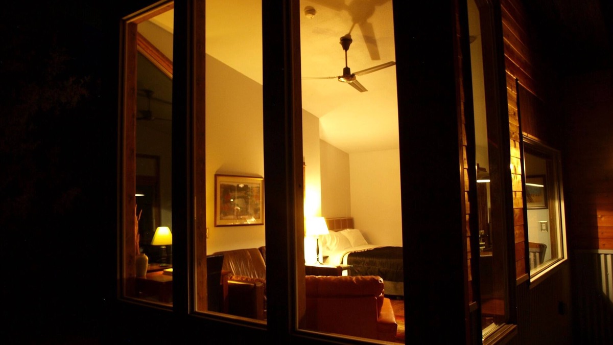 Polson Cabin | Private, upscale Cabin, "roughing it" my style.