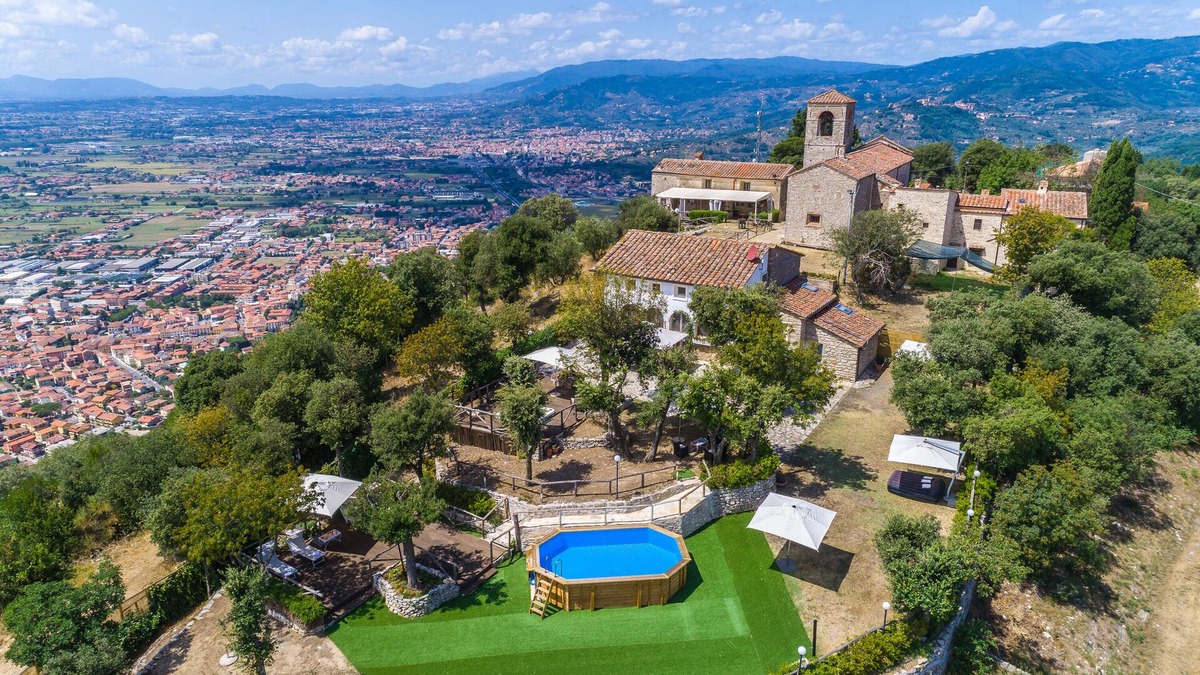 Monsummano Terme Villa | Private villa with unique view of the surrounding valley. A/C, Wi-Fi, pool!