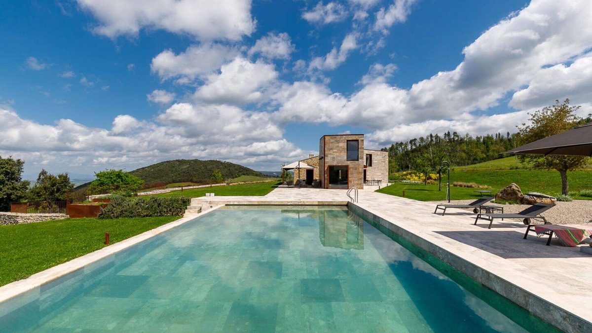 Volterra Villa | Private Villa with A/C, hot tub, WIFI, private pool, patio, pets allowed, close to San Gimignano