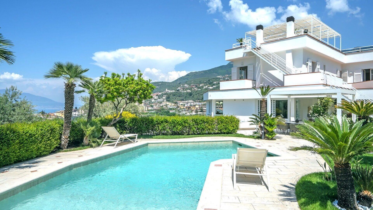 Seiano Villa | Private Villa with hot tub, WIFI, A/C, private pool, TV, terrace, panoramic view, close to Sorrento