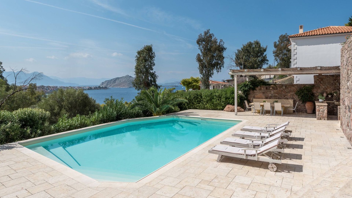 Kontos Villa | Private Villa with Pool, Sea View & Walking Distance To Beach