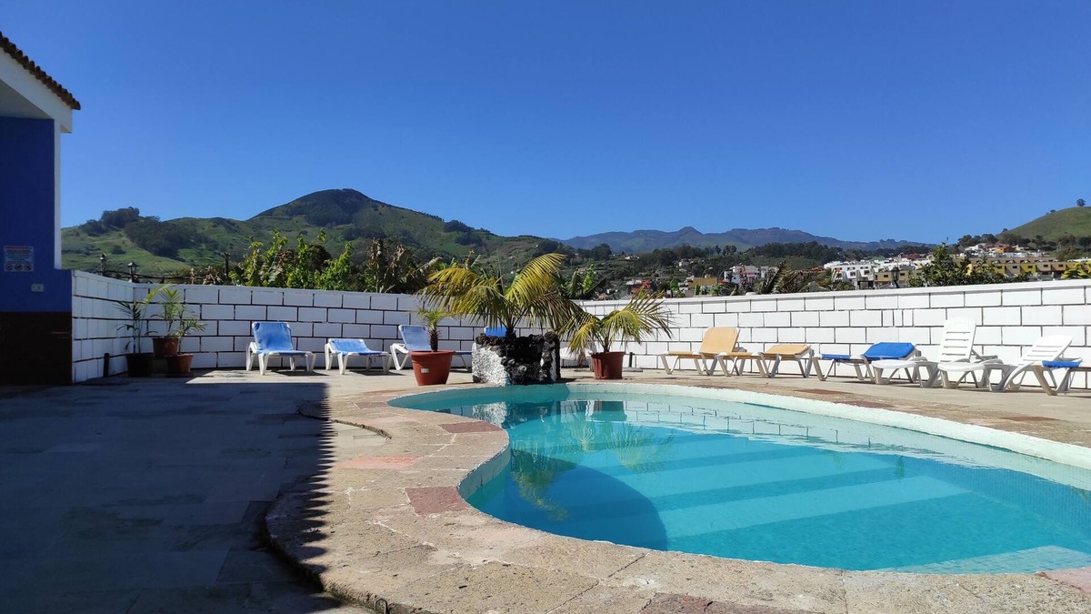 Firgas Villa | PRIVATE VILLA WITH PRIVATE POOL AND PRIVATE GARDENS