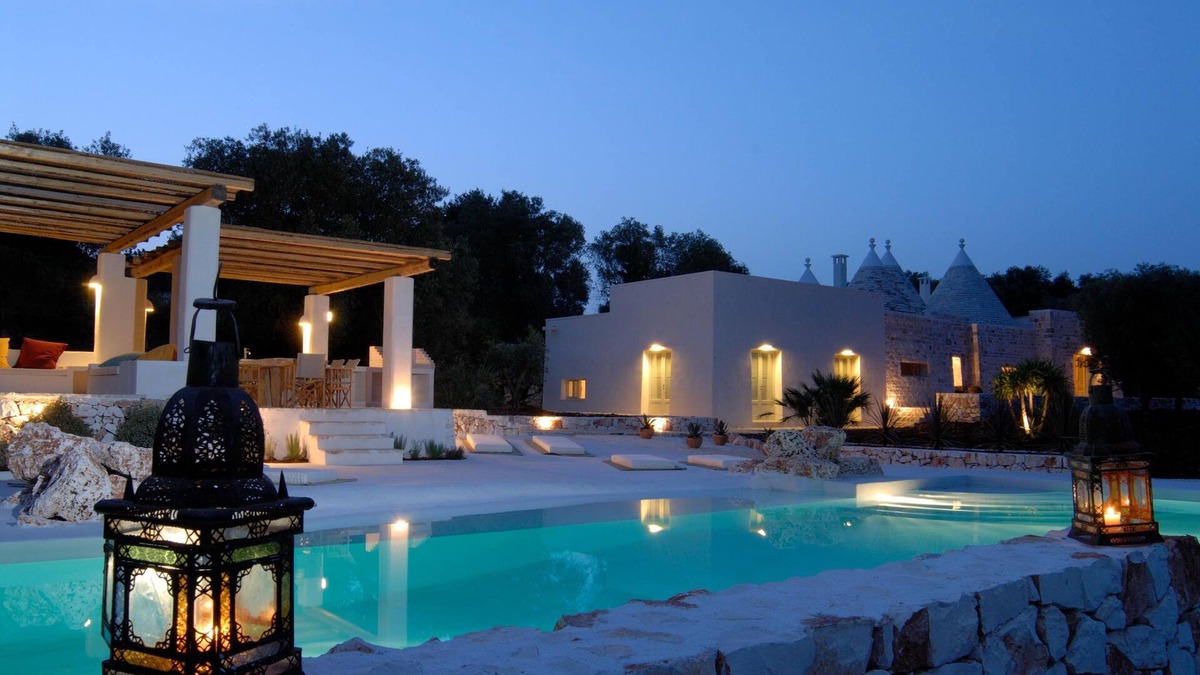 Ostuni Villa | Private villa with swimming pool immersed in the nature of the Valle d'Itria