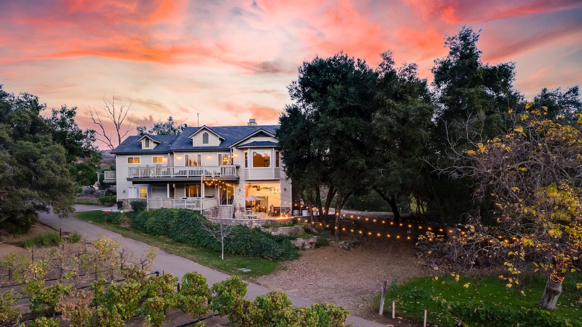 Ramona House | Private Vineyard Retreat