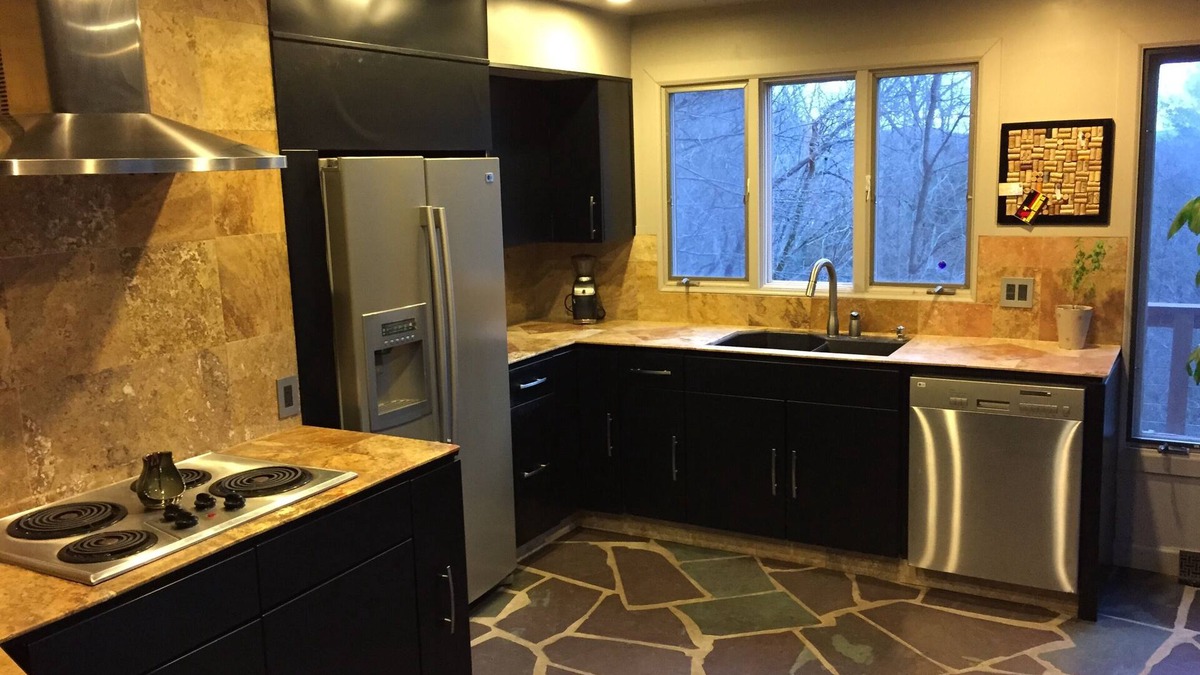 Skyland House | Private, Wooded Paradise - Year-round hot tub, Summer pool
