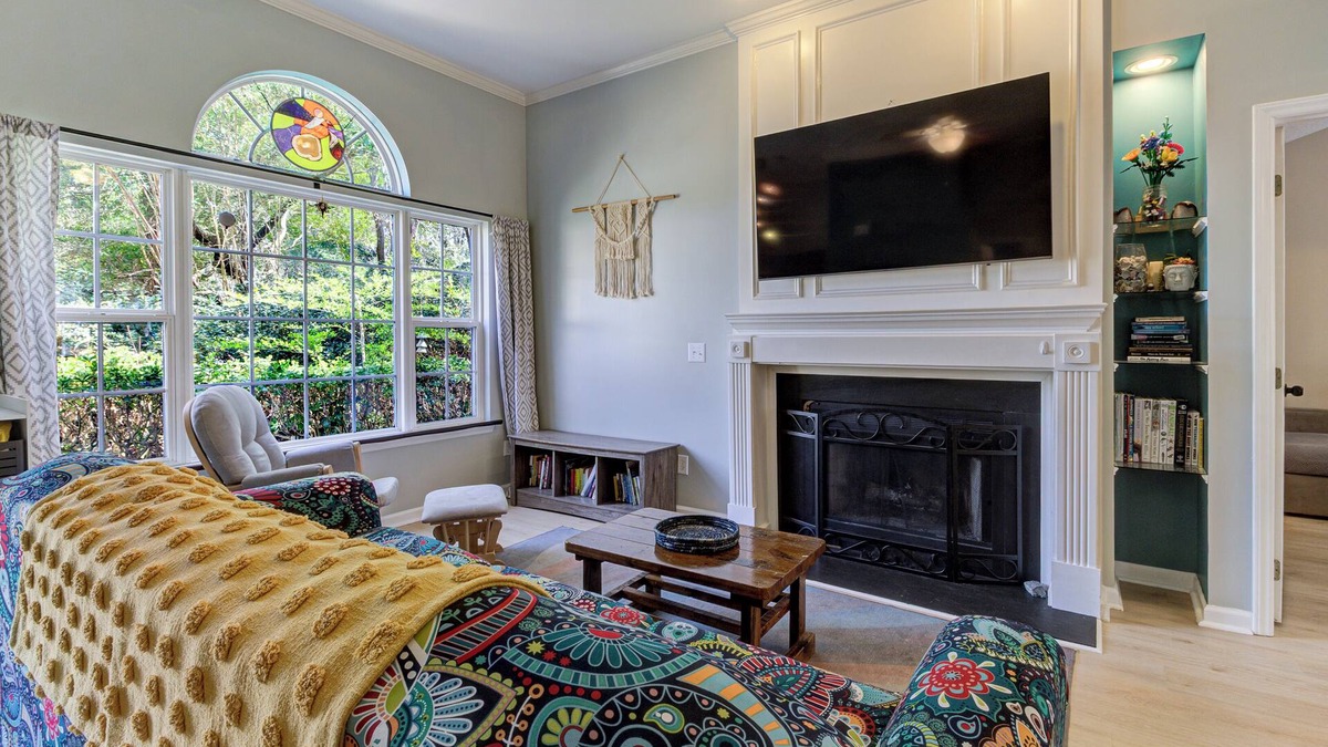 Myrtle Grove House | Private Wooded Retreat Near Beach & Town