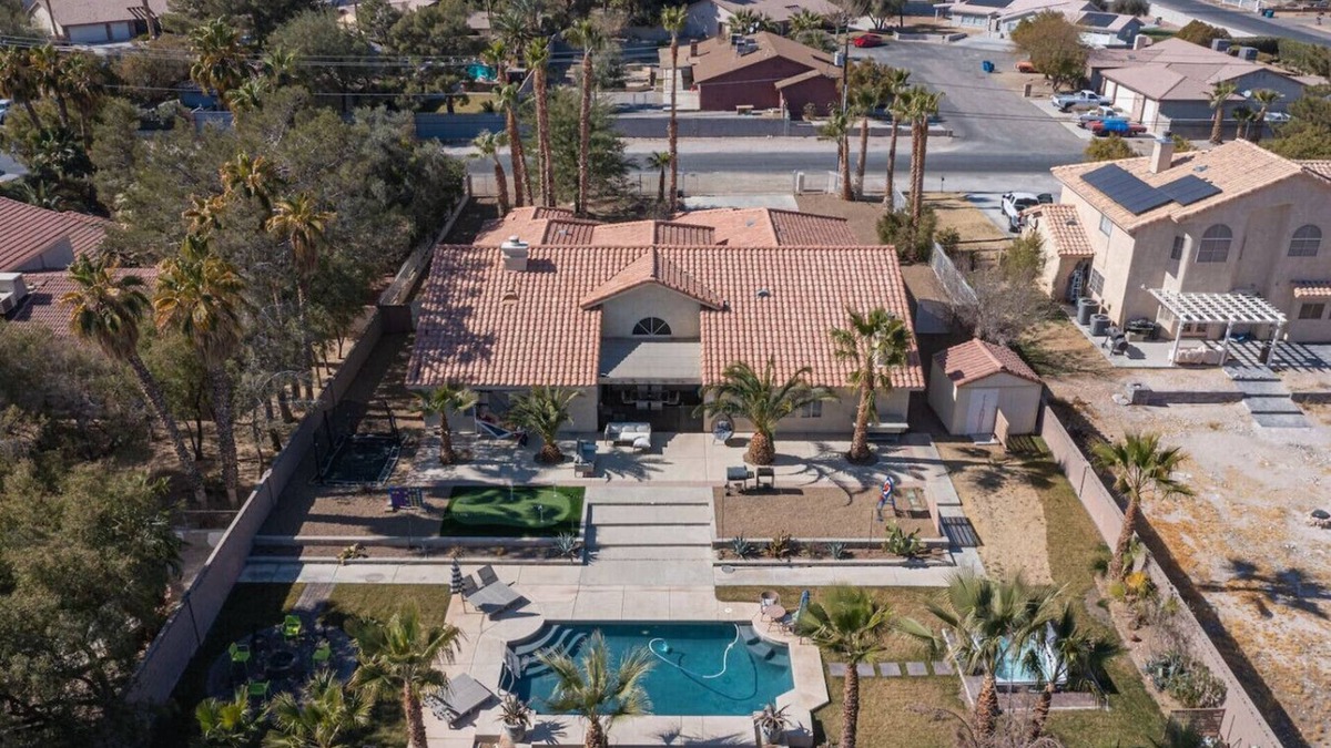 Las Vegas Apartment | Privately Gated Oasis w/Tons of extras Near STRIP