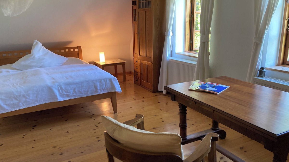 Muritz House | Privates Landhaus Eines Berliner Künstlerehepaares mit Parkähnlichem Garten
