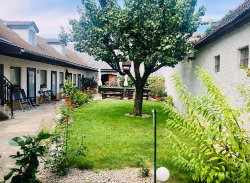 Illmitz House | Privatzimmer Haider