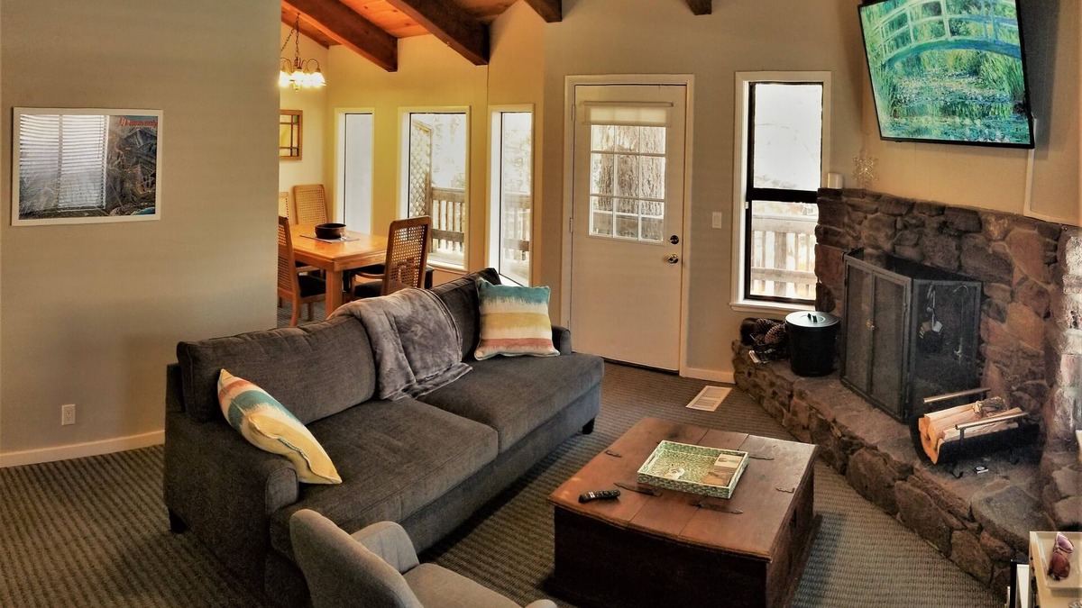 Tahoe Village House | Professionally cleaned, private 3bd/2ba townhouse near Heavenly/Tahoe Rim Trail