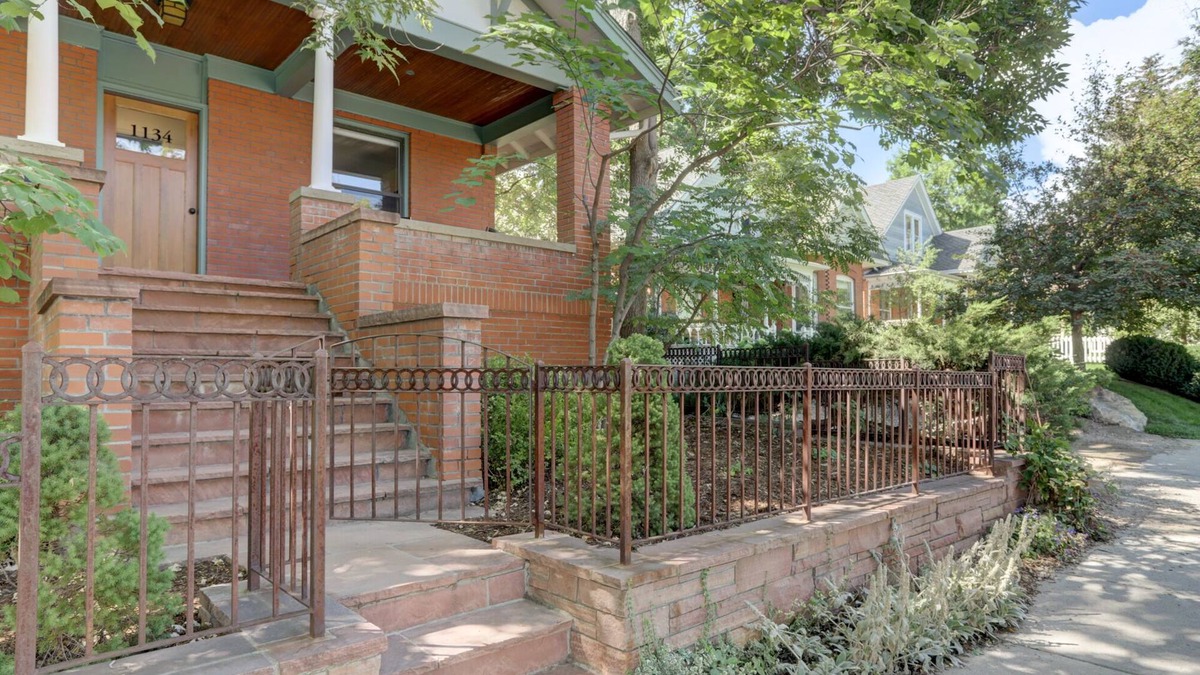 Central Boulder Condo | PROMO 10% MONTHLY DISCOUNT Downtown Boulder 1 Bedroom + Office Gem!