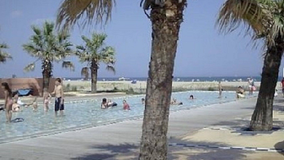 Leucate Apartment | promo august beachside wifi pool and private parking from 25 € per night