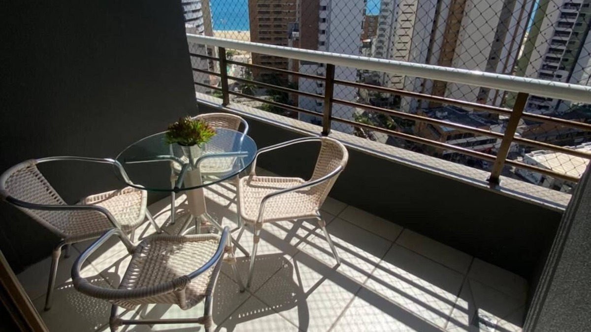 Meireles Apartment | PROMOTIONAL RATES - 3 double rooms, air conditioning, 7 people, sea view