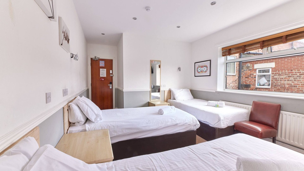 Jesmond Bed & Breakfast | Properties Unique | Dene Rooms Triple 29