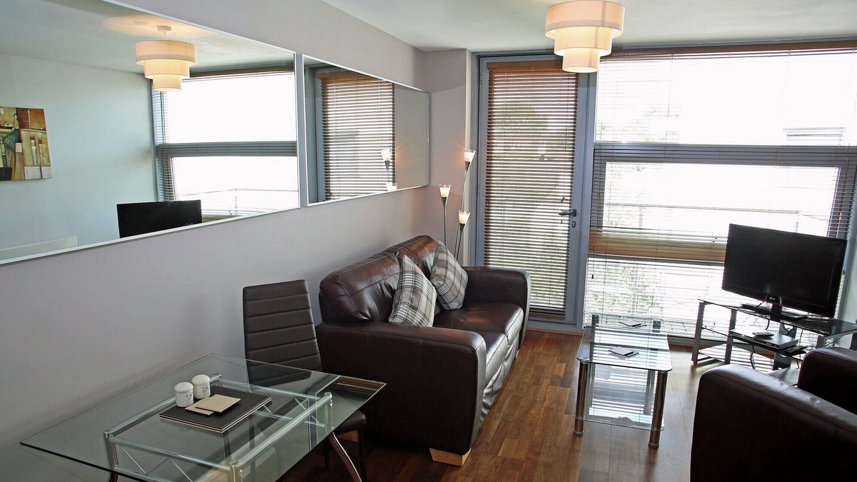Newcastle-upon-Tyne Apartment | Properties Unique | Cherry