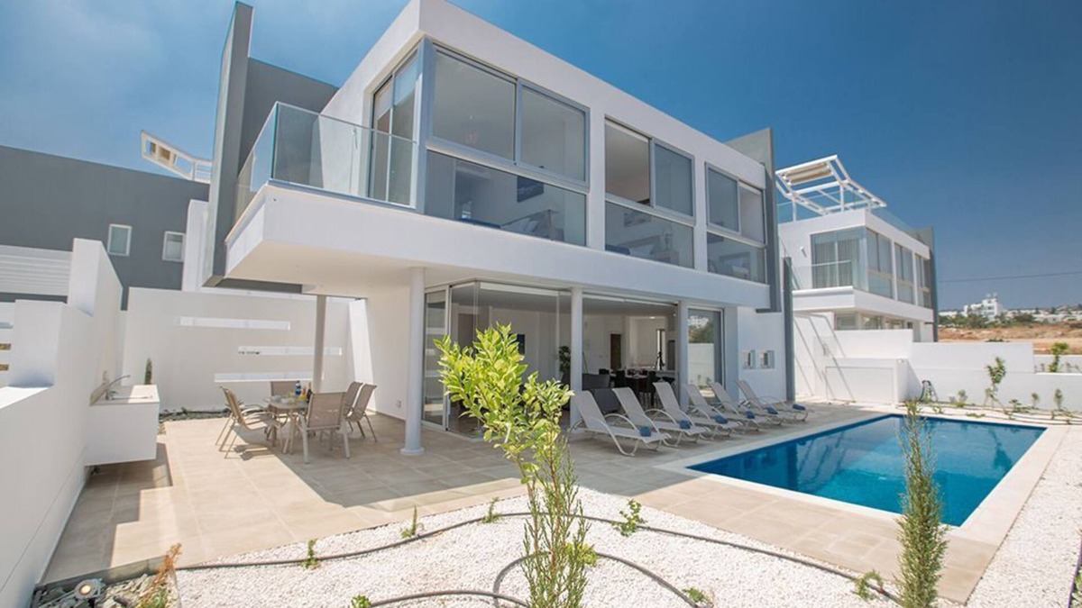 Protaras Cottage | Protaras Holiday Villa BP2 - a villa that sleeps 7 guests in 3 bedrooms