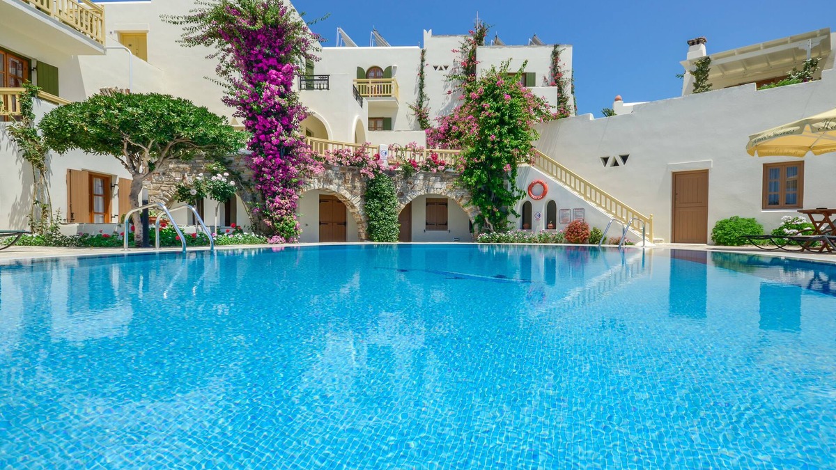 Agios Prokopios Apartment | Proteas Hotel & Suites