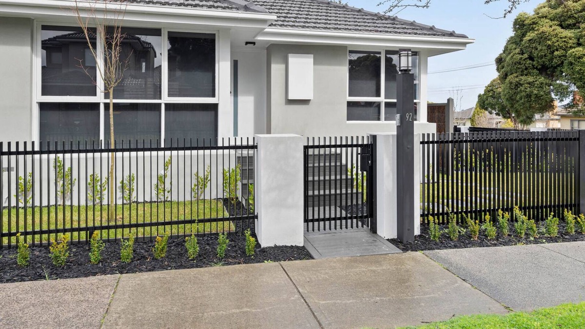 Clayton Apartment | Proton Villa Clayton 92