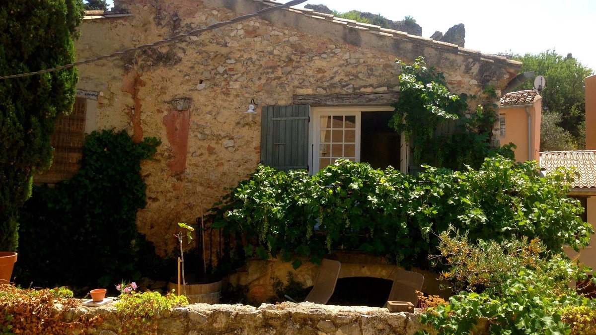 Gigondas House | Provençal natural stone cottage in Gigondas