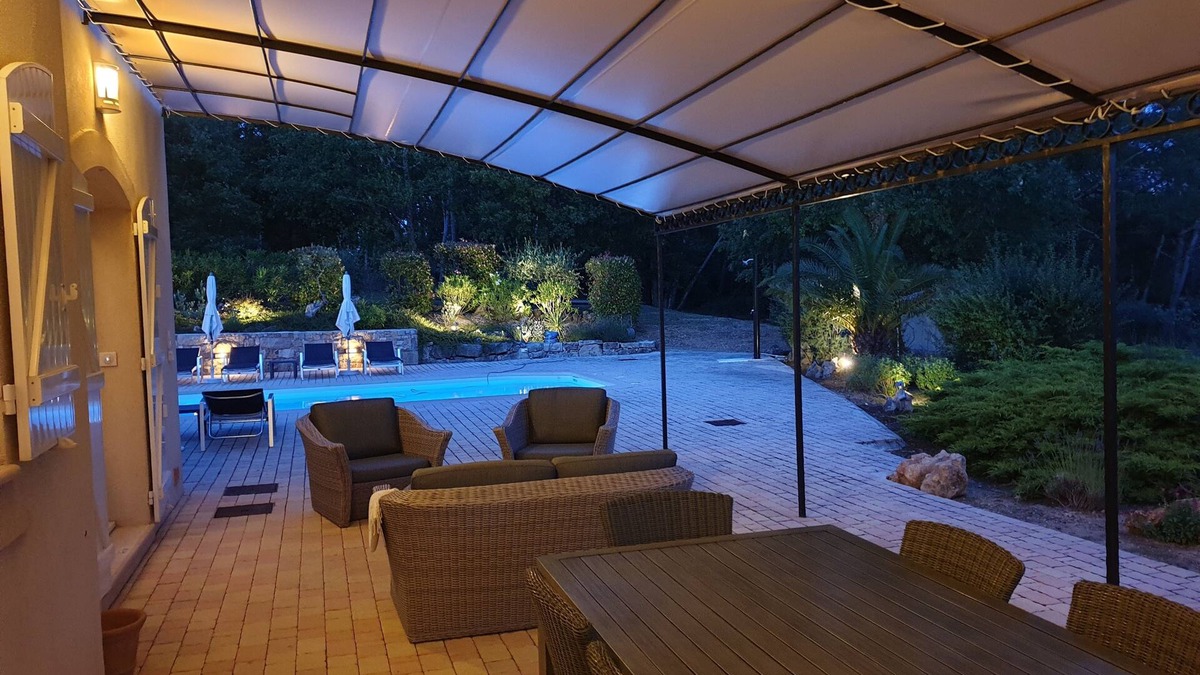 Seillans Villa | Provençal villa nestled in a green setting