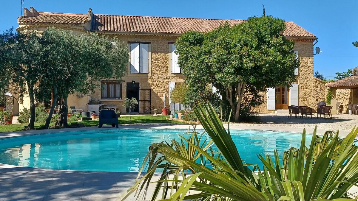 Serignan-du-Comtat Cottage | Provencal and authentic farmhouse with olive trees and a magnificent swimming pool