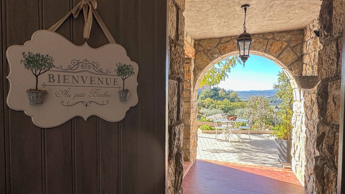 Montauroux Villa | Provencal Bastide, 2 apts, pool, ac, near Lake