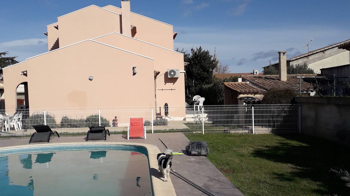 Garons Villa | Provencal villa with pool