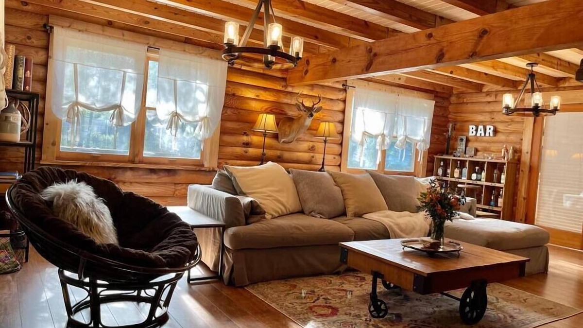 Jupiter Farms Cabin | Prv 6/4 Gated Log Cabin Pool Home w/ Guest House!