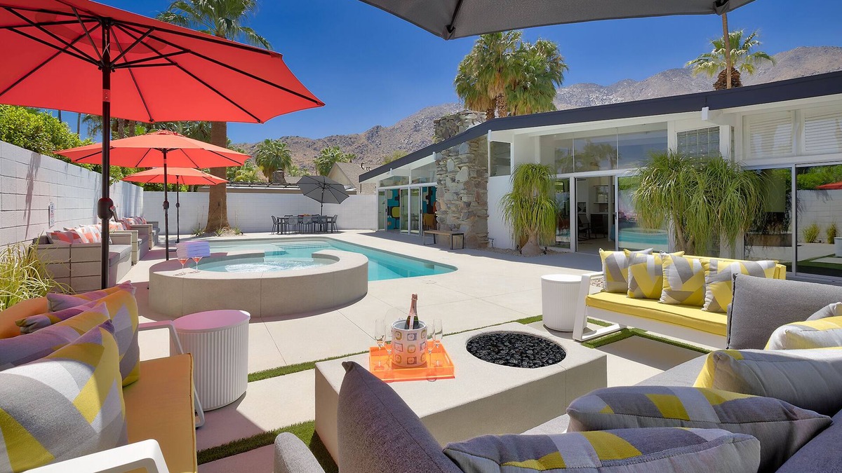 Vista Las Palmas House | ps1957 Newly Renovated 5 BD/5 BA Mid-Century Home. New kitchens, baths, pool/spa