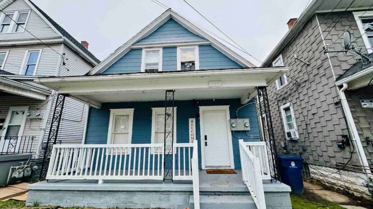 Black Rock Apartment | PTR | Charming Apt - N Buffalo near Falls & Parks!