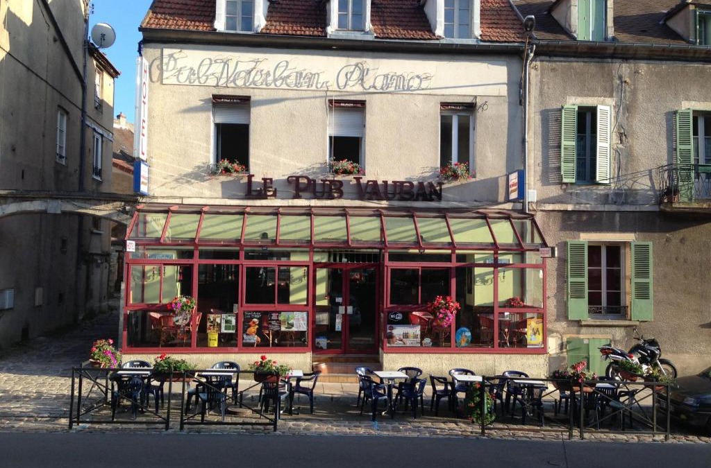 Avallon Hotel | Pub vauban terreaux