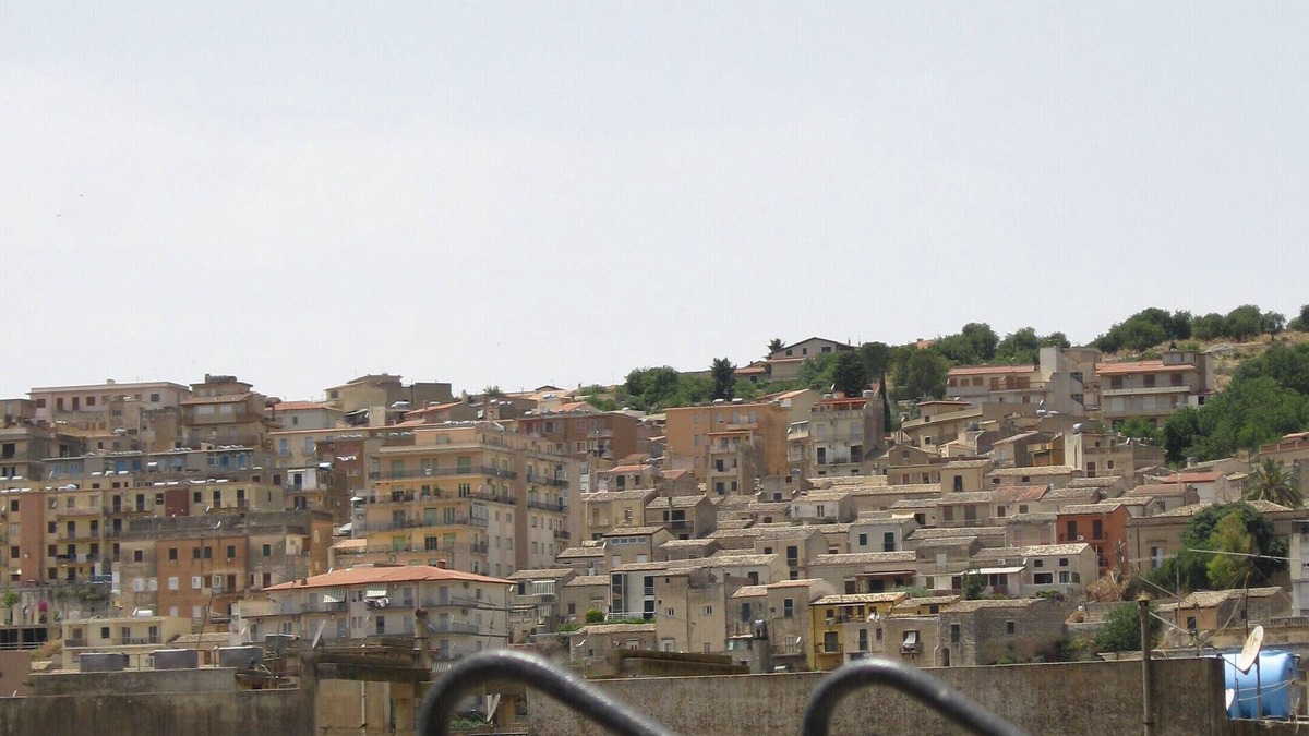 Modica House | Puccia Holiday House: in the historic center of Modica, 2 bedrooms, 2 bathrooms