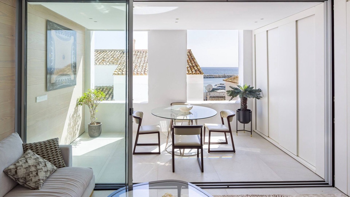 Puerto Banus Apartment | Puerto Banus Marina Holiday Apartment : 2 Bedrooms 2 Bathrooms Sleeps 4