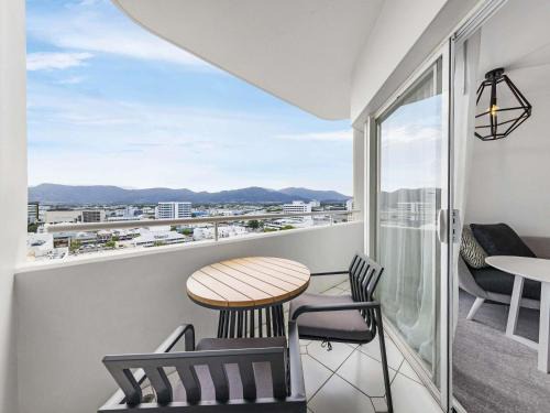 Cairns Central Business District Hotel | Pullman Cairns International
