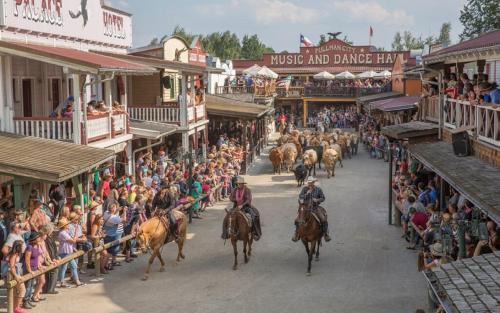 Eging am See Hotel | Pullman City Westernstadt