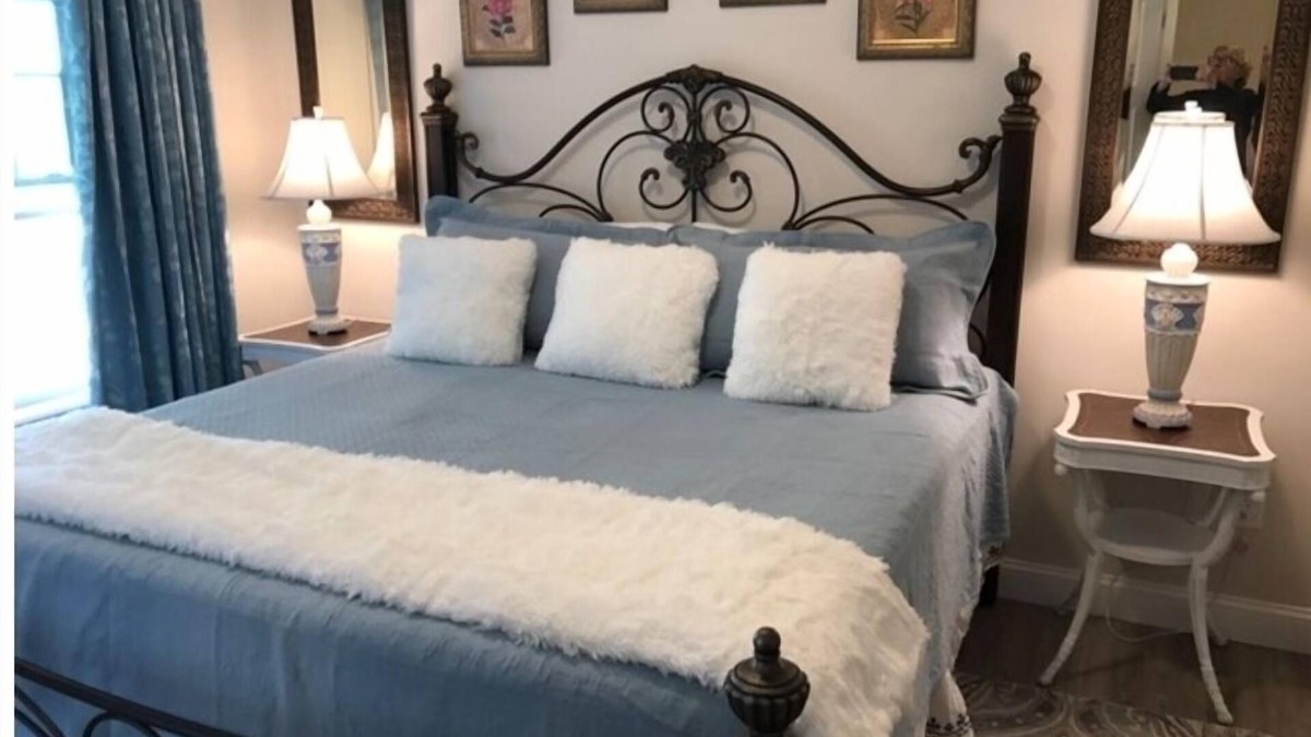 Hampton Condo | Pure "beachglam" and dining "al fresco"