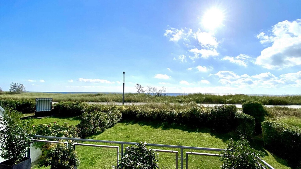 Grossenbrode Apartment | Pure luxury - dream holiday apartment right on the beach with unobstructed sea views