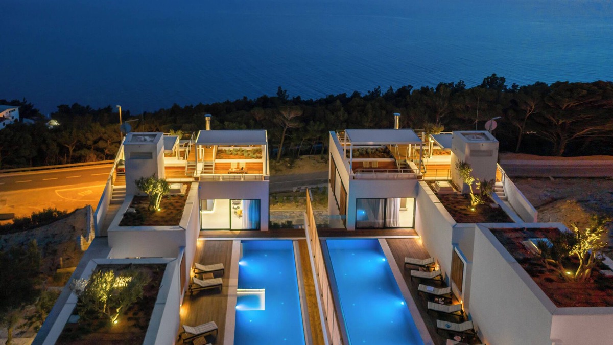 Omis Villa | Pure Luxury Exclusive Twin Villas in charming Omiš