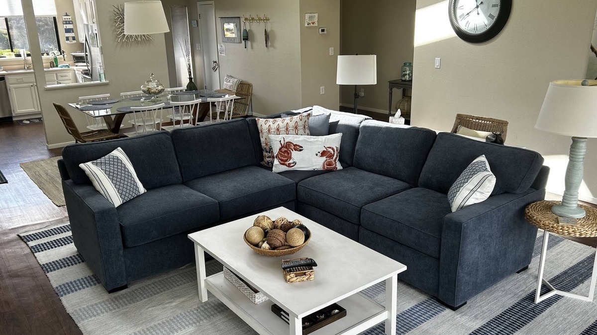 Bodega Bay House | Pure Serenity at Harbour Sounds- open and airy. A quick walk to the beach