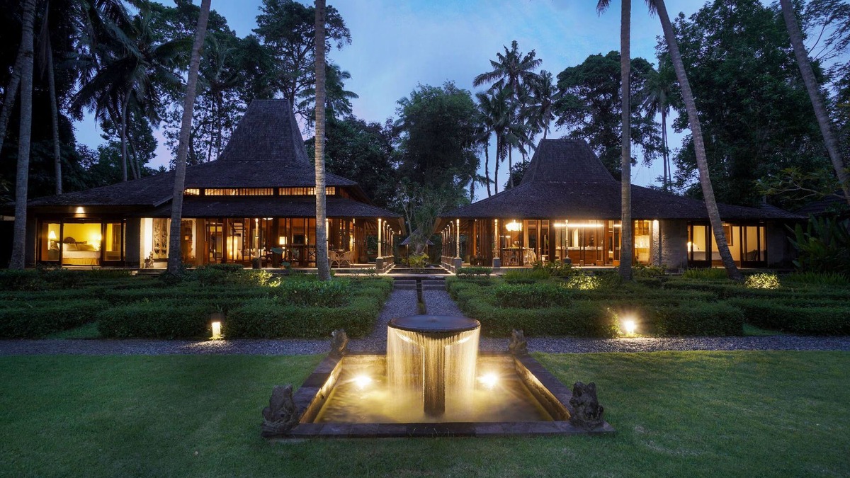 Lodtunduh Hotel | Puri Tupai