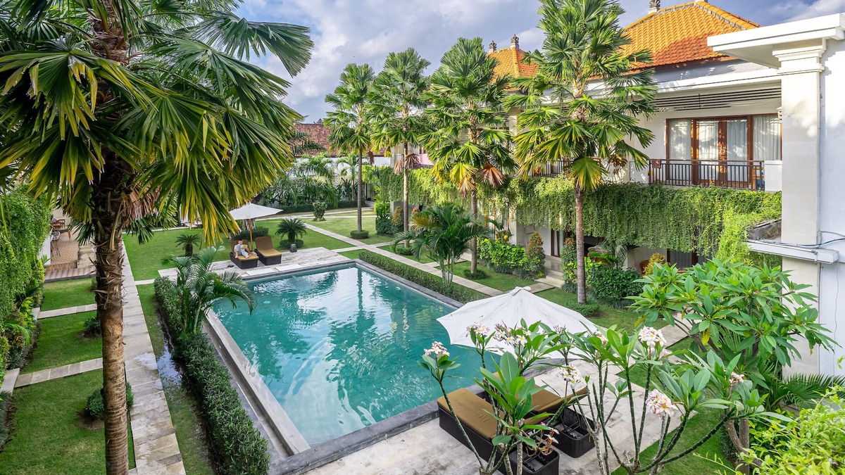 Batubelig Hotel | Puri Uma Ratu - Deluxe Room 03A