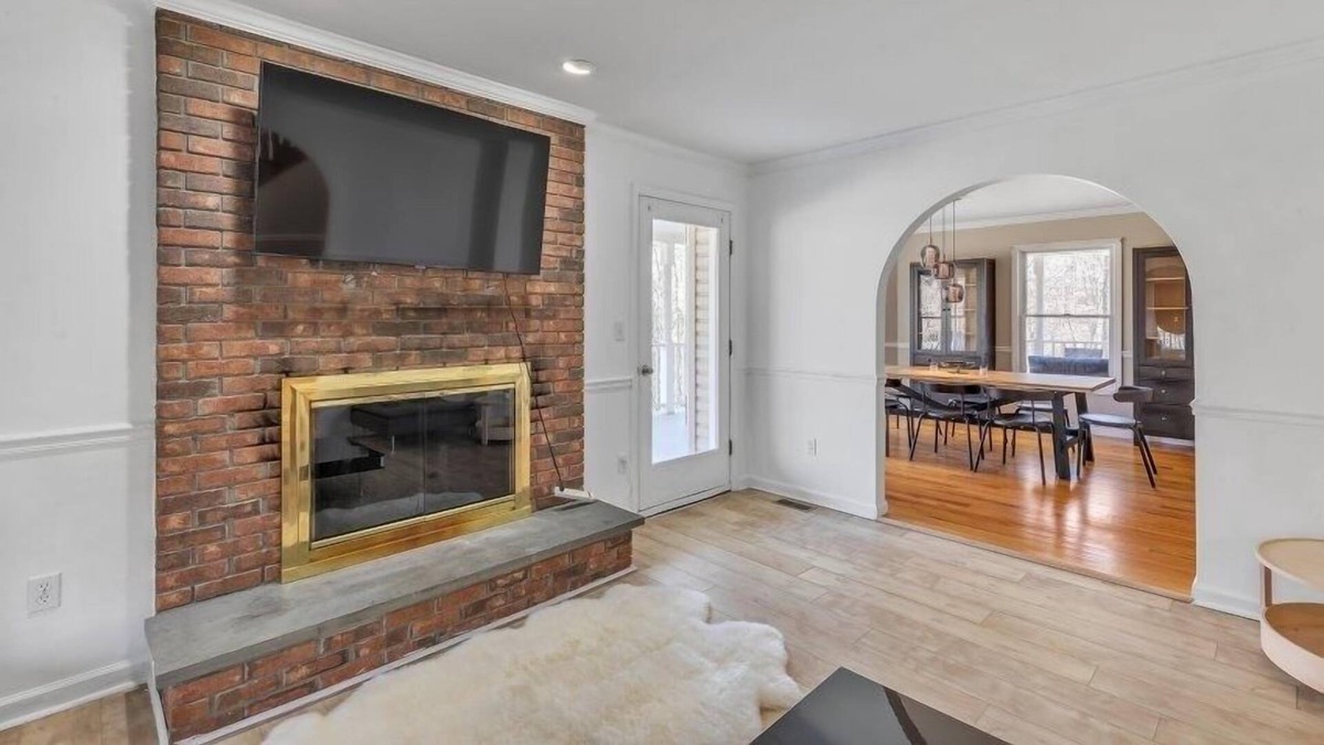 Putnam Valley House | Putnam Valley Estate 4BR - Hot Tub Fireplace by RedAwning