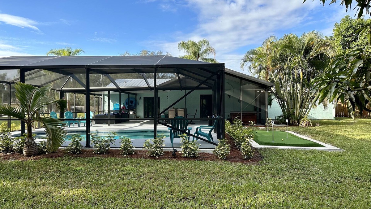 Port Saint Lucie Villa | *Putting Green* Treasure Coast Jungle Oasis