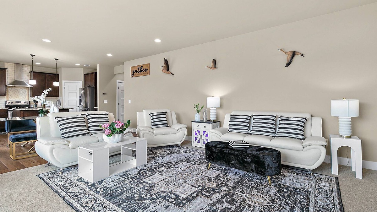 Puyallup House | PY1: Charming 4-bedroom house in Puyallup with WiFi, AC