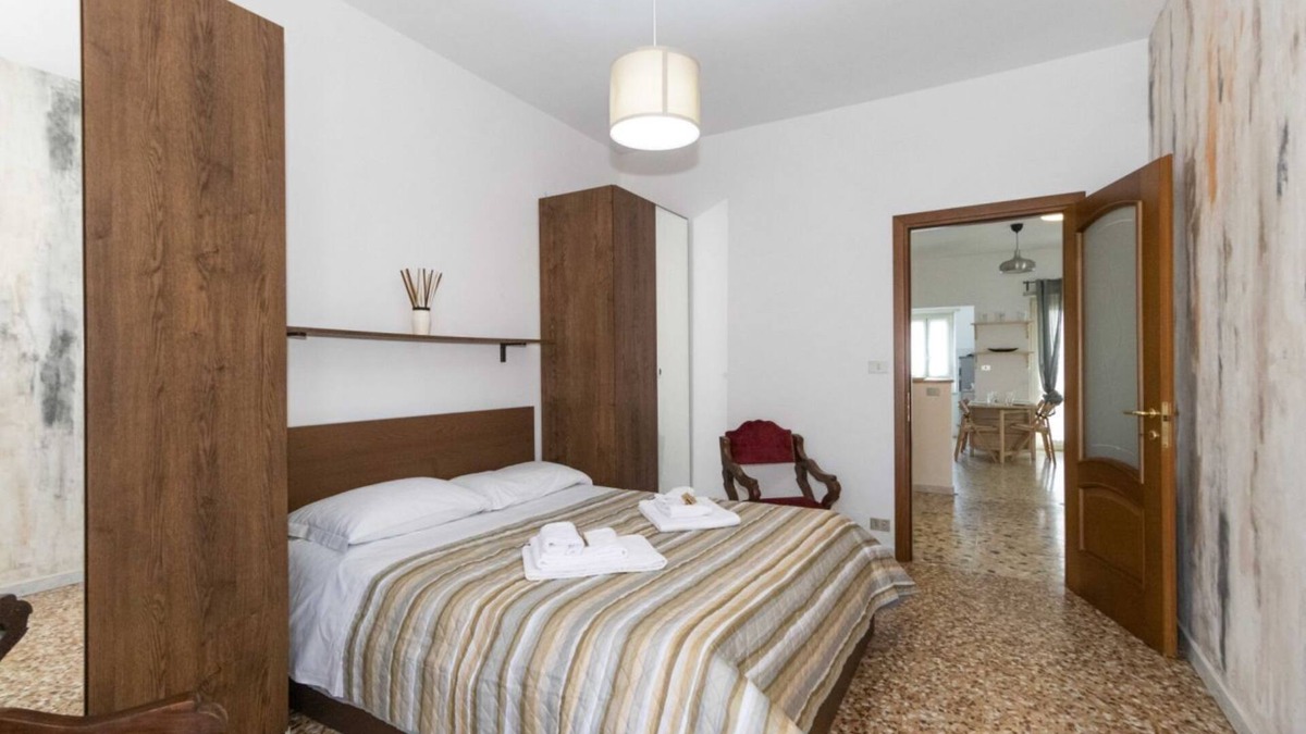Mirafiori Apartment | Pythagoras Functional Flat x4 with Balcony