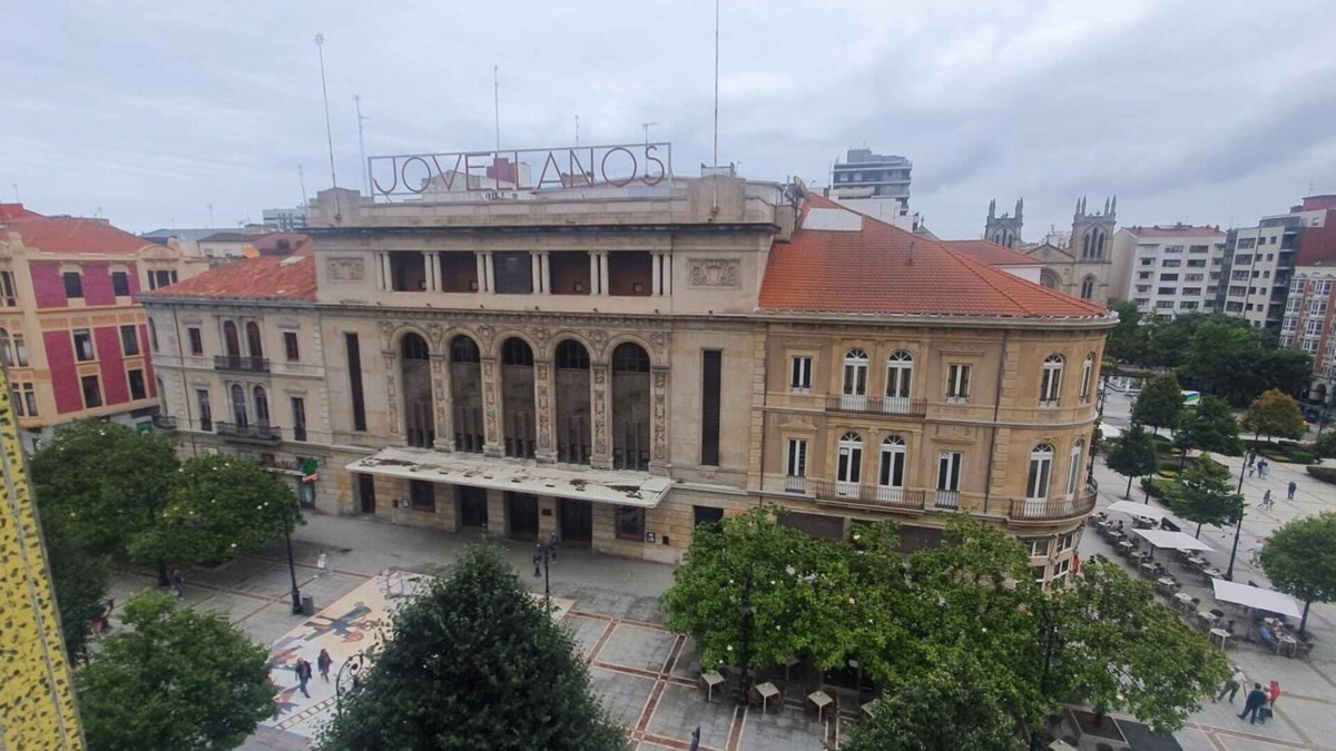 Gijon City Centre Apartment | Qhawana Begoña Flat with garage, Wifi in Begoña