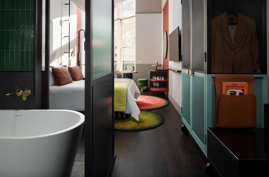 Newcastle Hotel | QT Newcastle